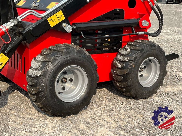 unused-2026-future-ft-323tz-skid-steer-loader-mini-skid-steer-image-5