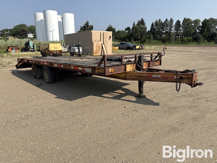 1990-phelan-fe-10-24-t/a-flatbed-trailer-w/ramps-image-3