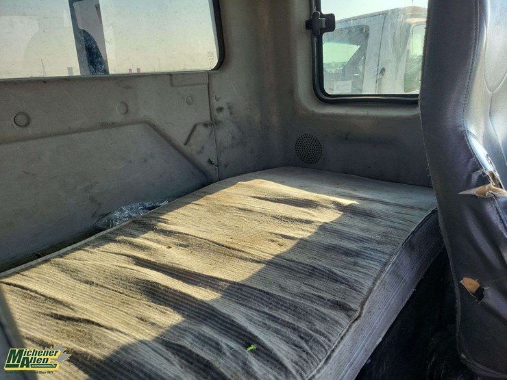 international-durastar-4400-image-34
