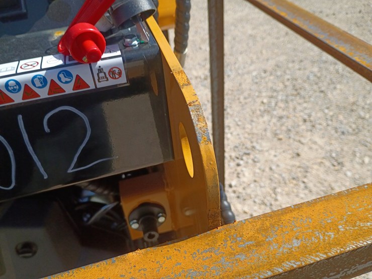 #l66-012-•-2026-agt-mx-crt23-mini-skid-steer-image-31