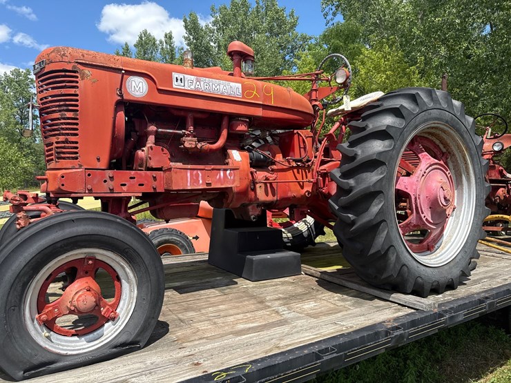 #29-•-farmall-model-m-image-1