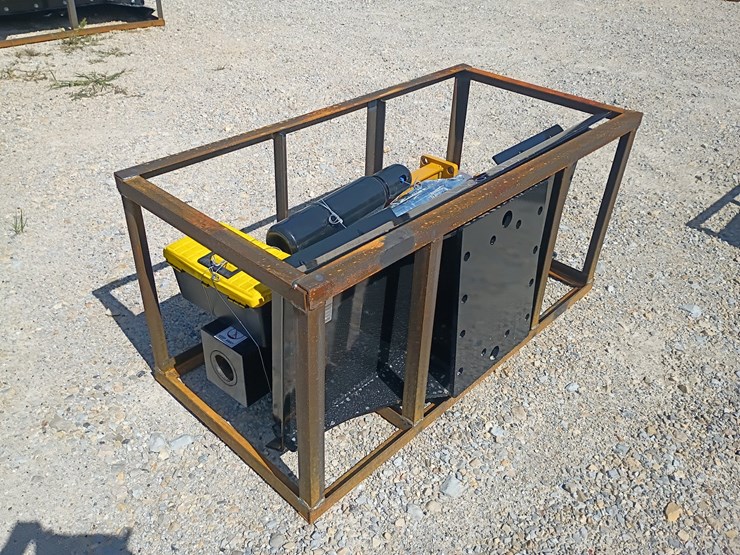 #l66-023-•-agt-breaker-hammer-skid-steer-attachment-image-4