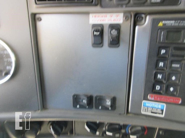 2016-kenworth-t270-image-12