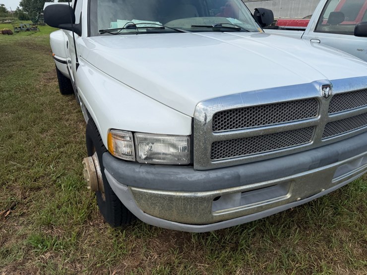 1998-dodge-ram-3500-image-28