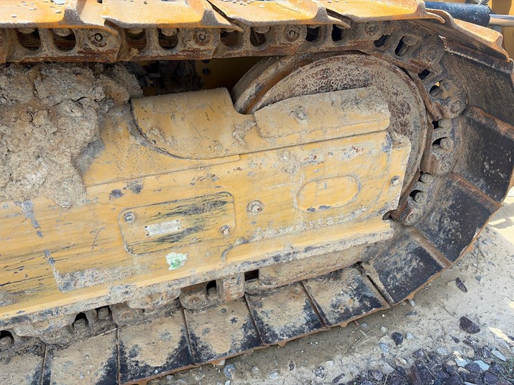 2016-caterpillar-d5k2-xl-image-12