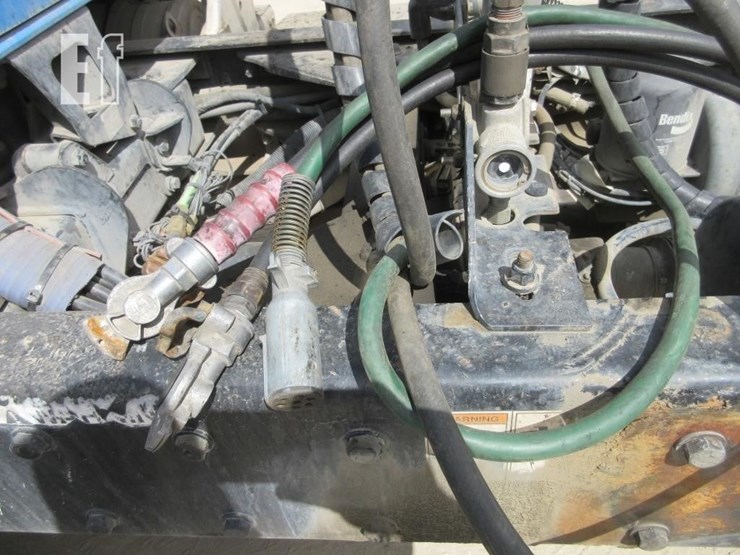 2015-kenworth-t800-image-18