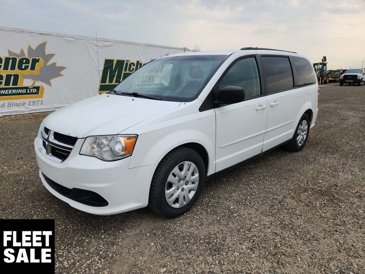 2016-dodge-grand-caravan-image-1