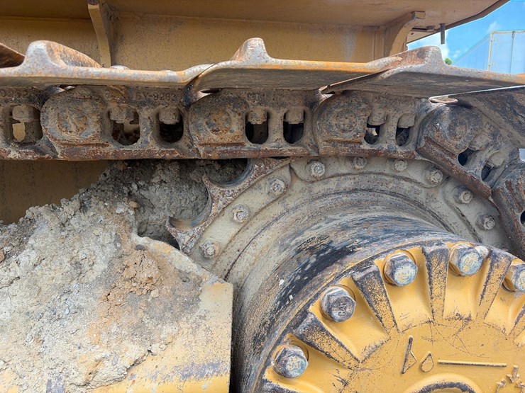2016-caterpillar-d5k2-xl-image-9