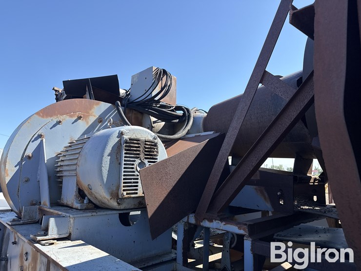 hnb-7.3x30-250-tph-drum-dryer-on-tri/a-carrier-image-11