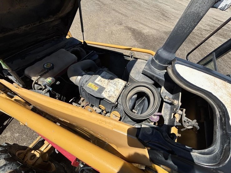 2007-caterpillar-420e-image-57