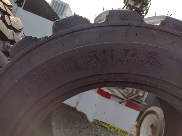 (4)-10-16.5-tires-(qea-2322)-image-2
