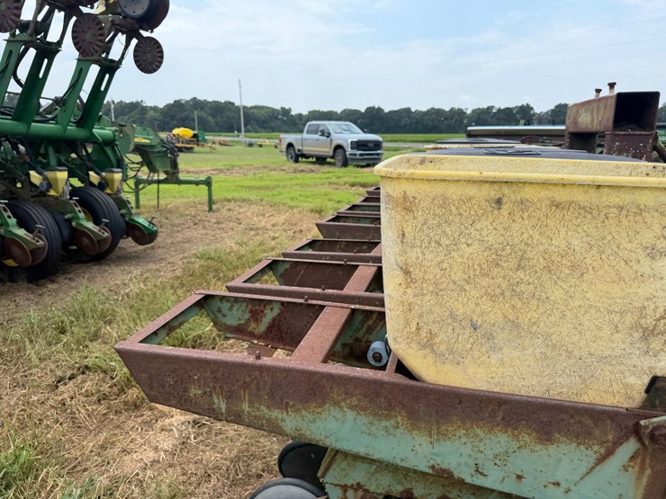 john-deere-530-image-17
