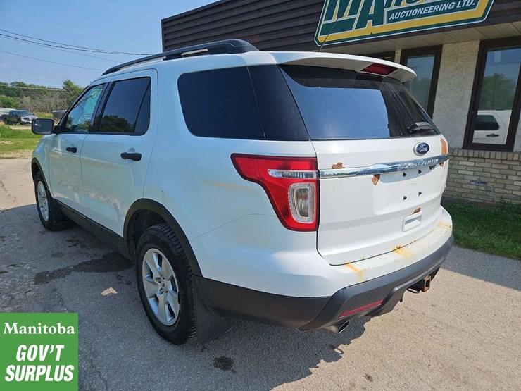 2013-ford-explorer-image-9