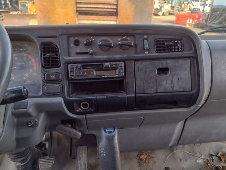 96-mitsubishi-fuso-truck^title^-(qea-4748)-image-8