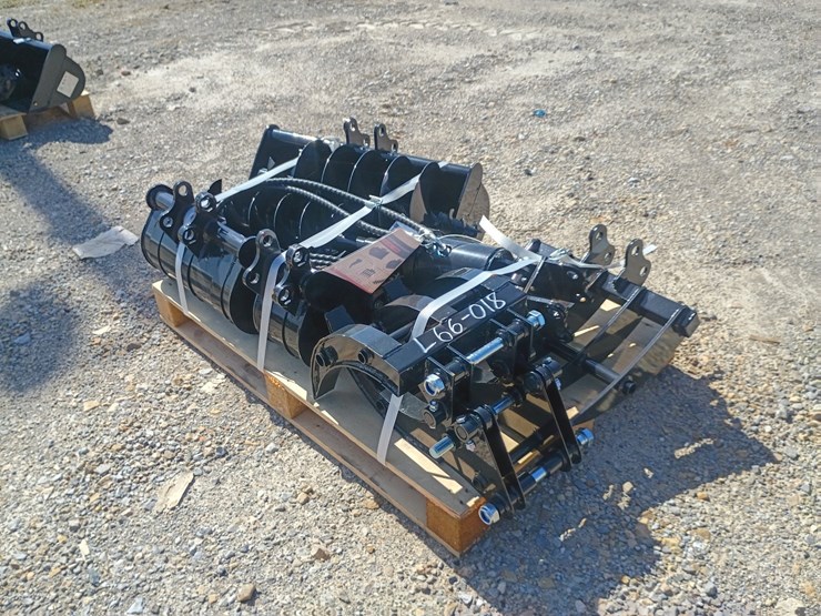 #l66-018-•-agt-mini-excavator-attachment-set-image-6