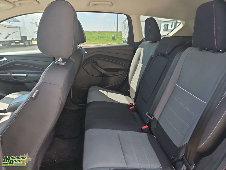 2014-ford-escape-image-14