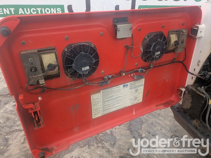 2019-bobcat-t770-image-33