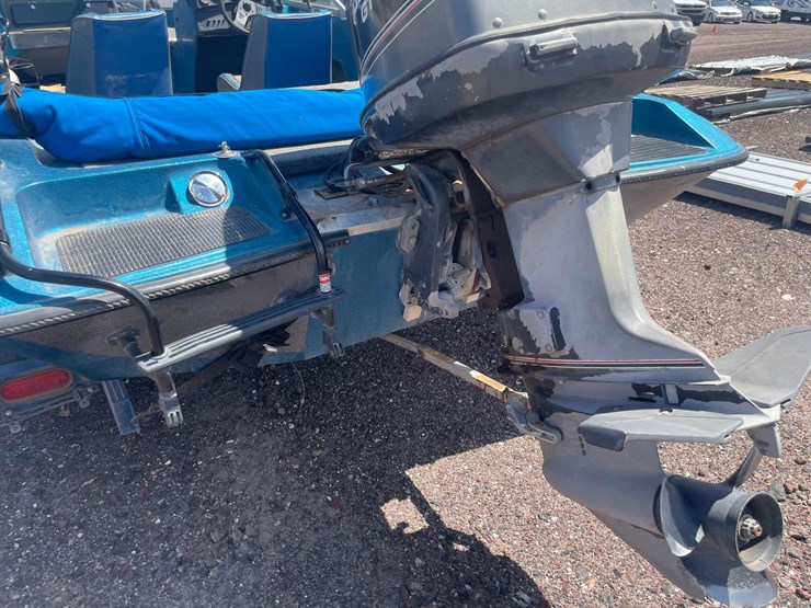 #2151-•-1989-stratos-bass-boat-and-stratos-trailer-image-28
