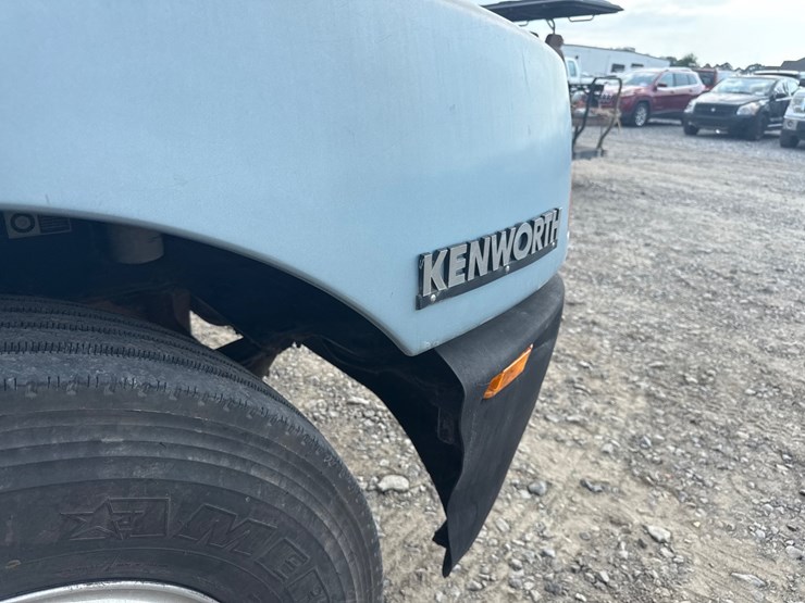 2007-kenworth-t600-image-25
