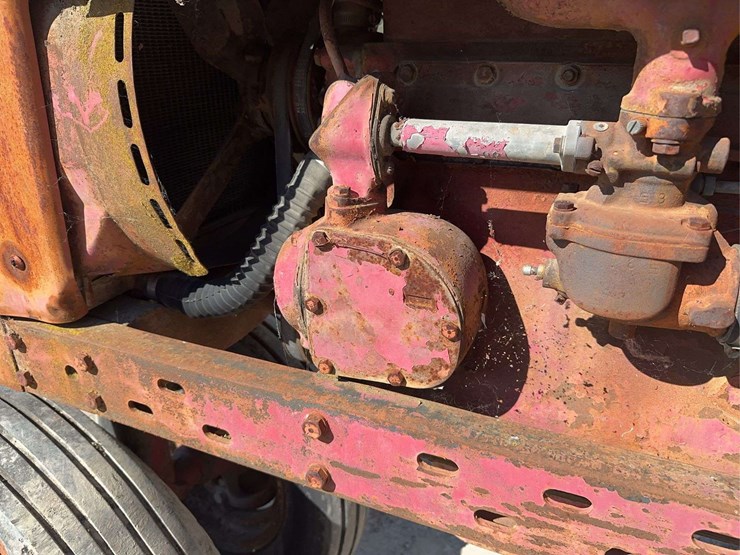 farmall-300-gas-image-44