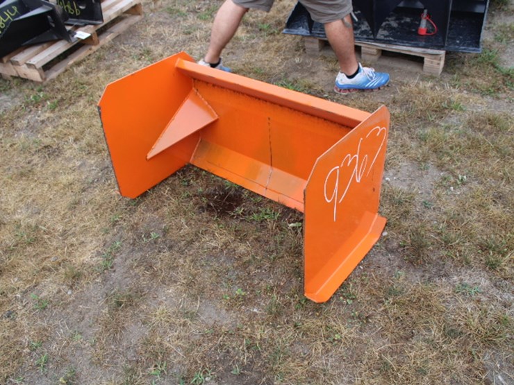 #9363-•-36''-mini-snow-pusher-image-1