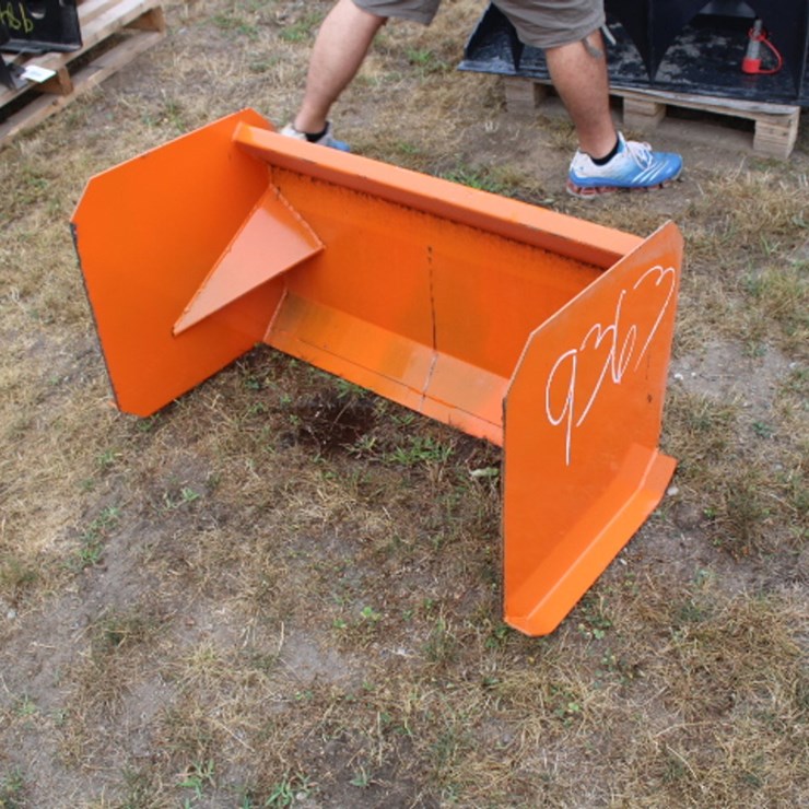 #9363 • 36'' mini snow pusher