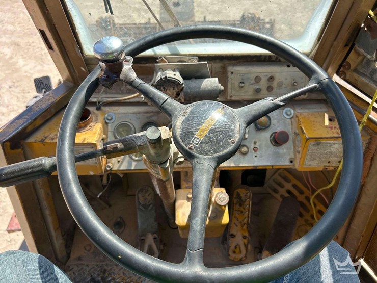 1978-caterpillar-930-image-10