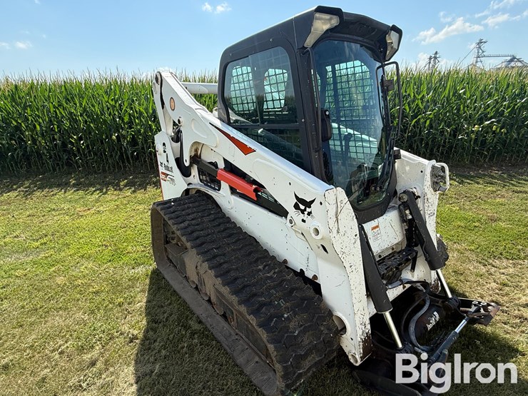 2017-bobcat-t770-image-3