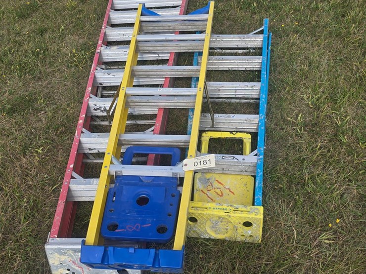 #181-•-x3-ladders-dif-size-image-1