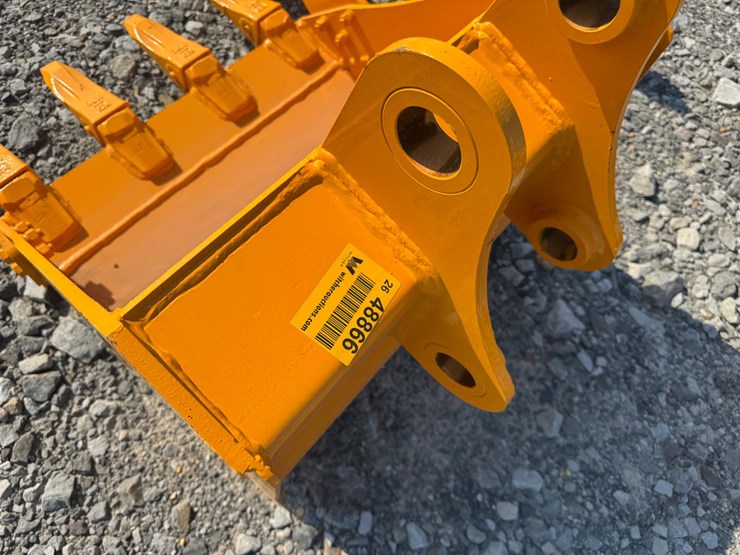 caterpillar-24-image-8