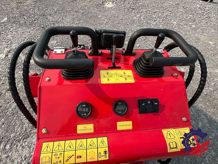 unused-2026-future-ft-323tz-skid-steer-loader-mini-skid-steer-image-17