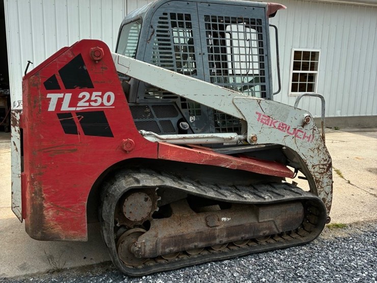 2008-takeuchi-tl250-image-8