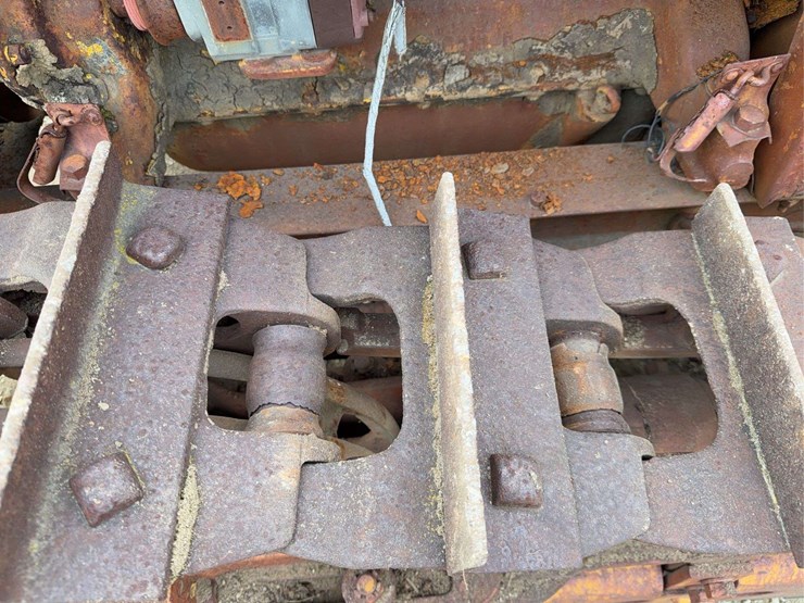 cletrac-crawler-image-14