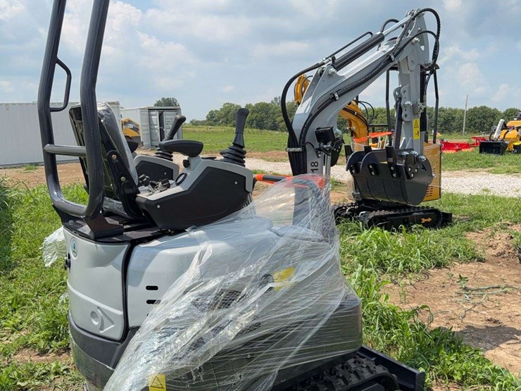 ats-power-me18-mini-excavator-image-3
