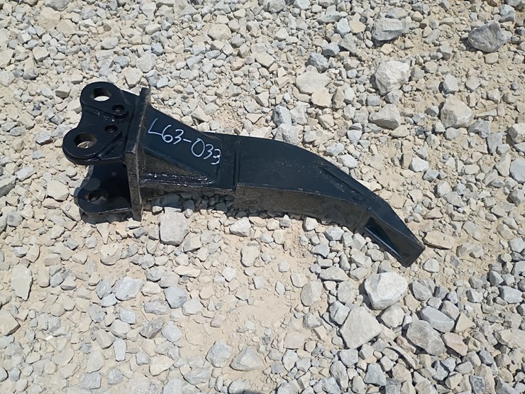 #l63-033-•-ripper-mini-excavator-attachment-image-1