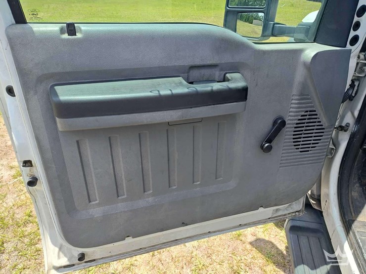 2013-ford-f450-image-43