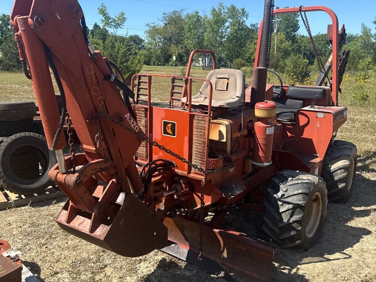 ditch-witch-3210-image-15