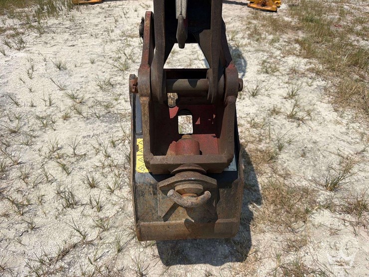 2017-deere-310l-image-35