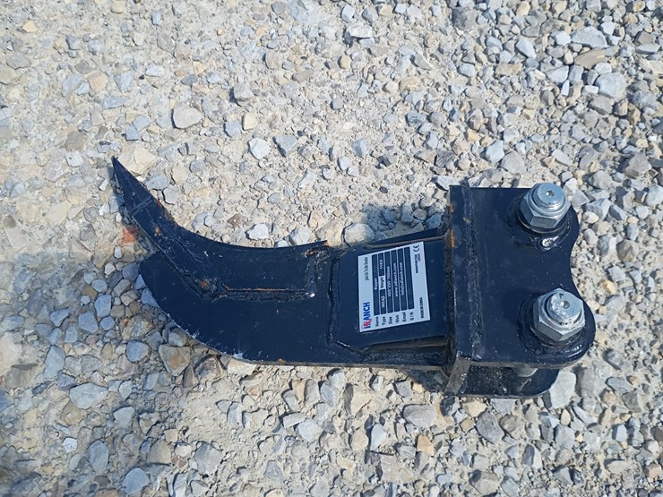 #l65-018-•-ireas-ripper-mini-excavator-attachment-image-5