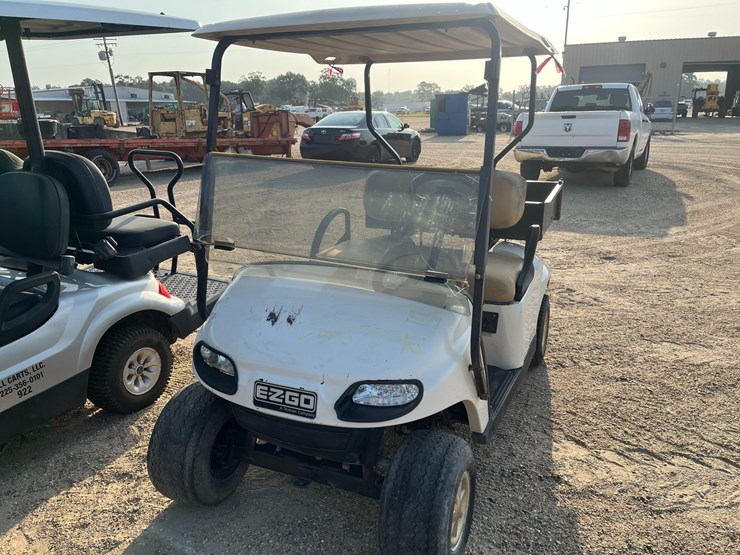 #39704-•-2017-ezgo-txt-golfcart-|-for-parts/repairs-image-1