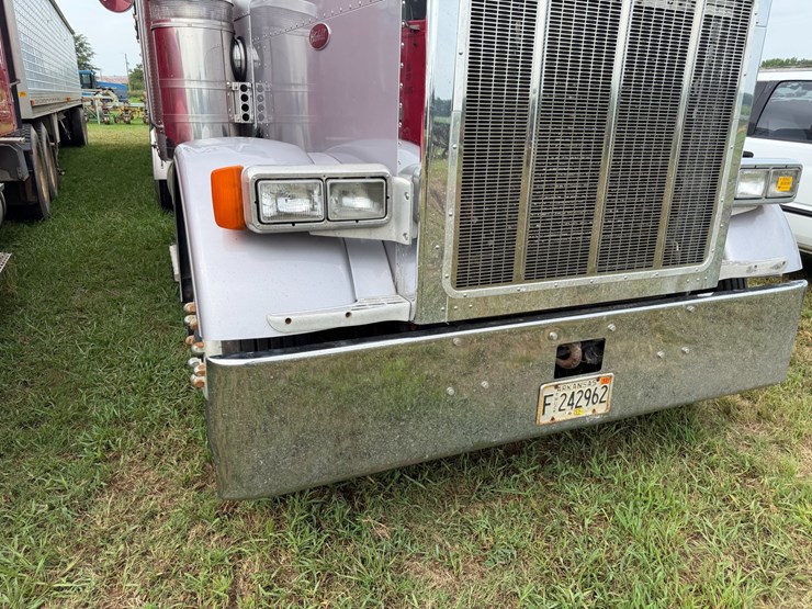 1989-peterbilt-379-image-42