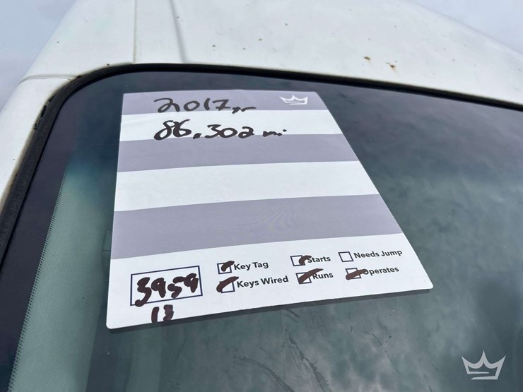 2017-nissan-nv2500hd-image-29