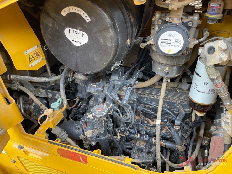 2021-komatsu-d71pxi-24-image-12