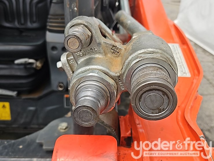 2024-kubota-svl65-2-image-25