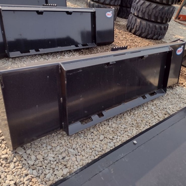 72 in Skid Loader Bucket (QEA 2313)
