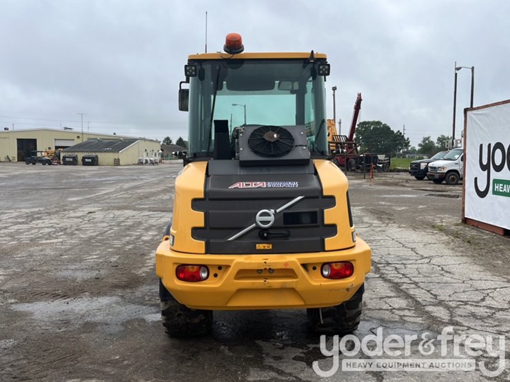 2021-volvo-l20h-image-5