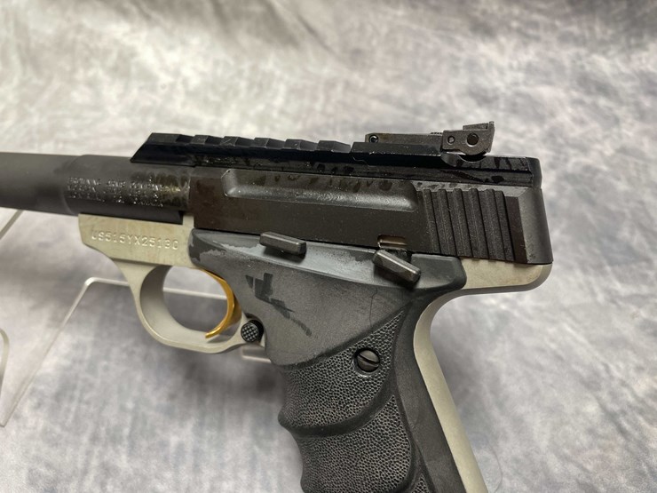 #10860-•-browning-buck-mark-,-22-lr-semi-auto-pistol,-sn:-us515yx25130-image-12