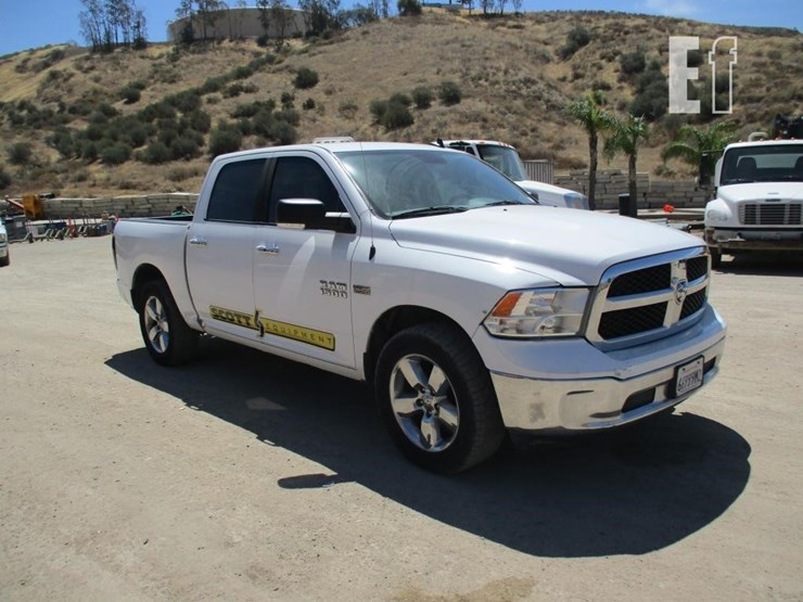 2018-dodge-ram-1500-image-2