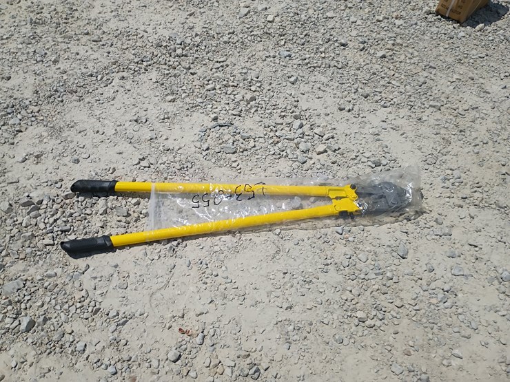 #l63-055-•-bolt-cutter-image-3