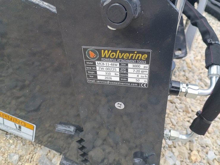 #l73-058-•-wolverine-4-in-1-bucket-mini-skid-steer-attachment-image-7